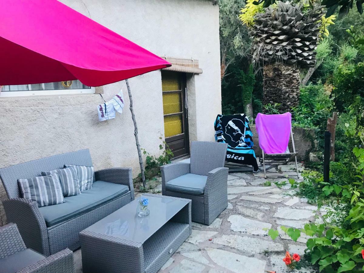 Gite U Licetu A La Campagne Oreta Εξωτερικό φωτογραφία